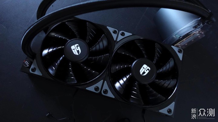 玄冰50与堡垒240体验：机箱虽小，但通风良好_新浪众测