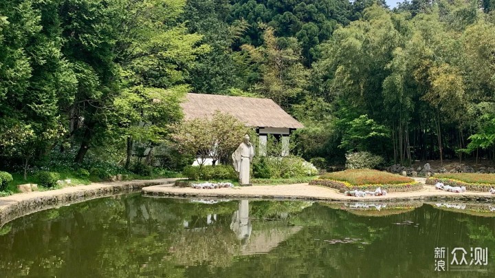 庐山印象8，圆佛殿、白居易草堂、庐山电影院_新浪众测