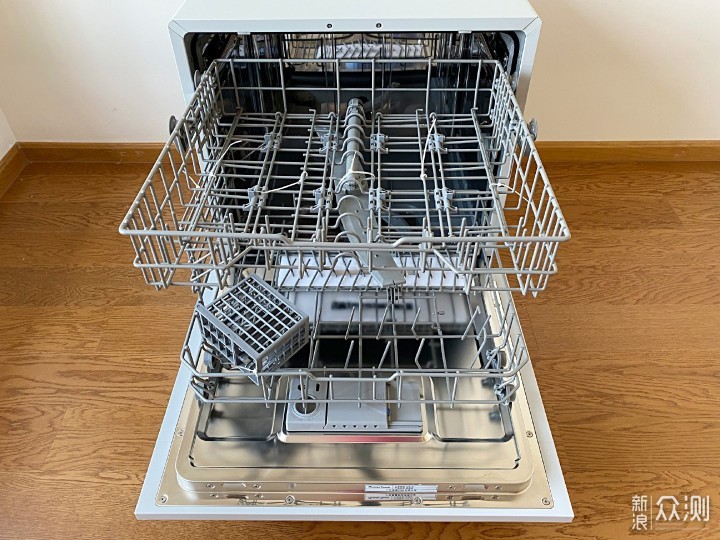 美国慧曼洗碗机vs西门子—哪台更适合年轻人？_新浪众测