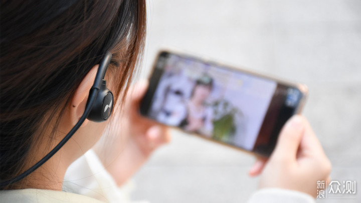 Nuraloop无线蓝牙耳机体验 定制你的个性声音_新浪众测