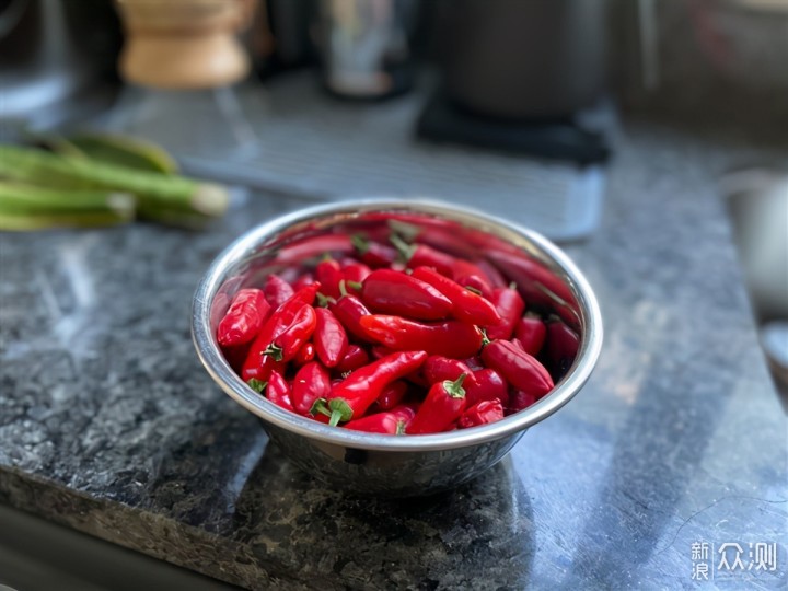 iPhone 12 Pro Max实拍样张对比标准版/迷你_新浪众测