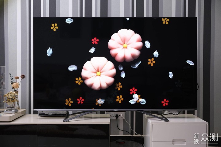 LCD最强控光技术：海信X65F“叠屏”电视_新浪众测