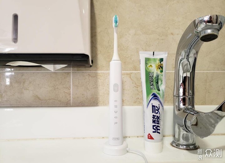 注重口腔健康从刷牙开始，南卡Shiny电动牙刷_新浪众测