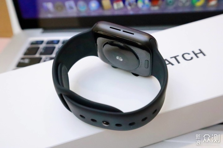 我的圣诞礼物：Apple Watch SE开箱_新浪众测