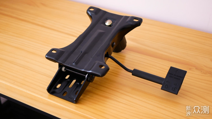 新买的人体工学椅：西昊M57开箱安装轻体验_新浪众测