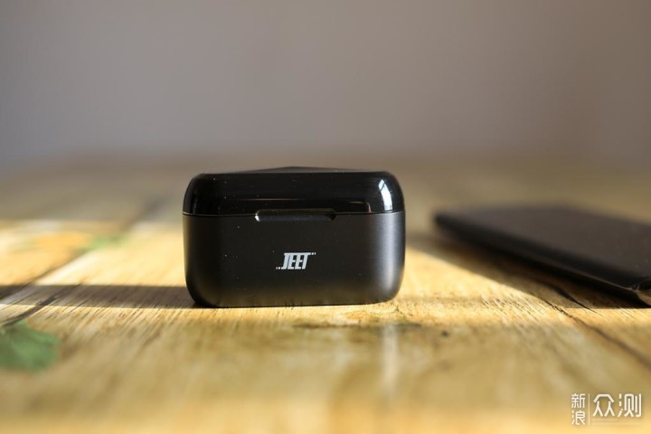 JEET Air Plus真无线耳机，好音质更有高颜值_新浪众测