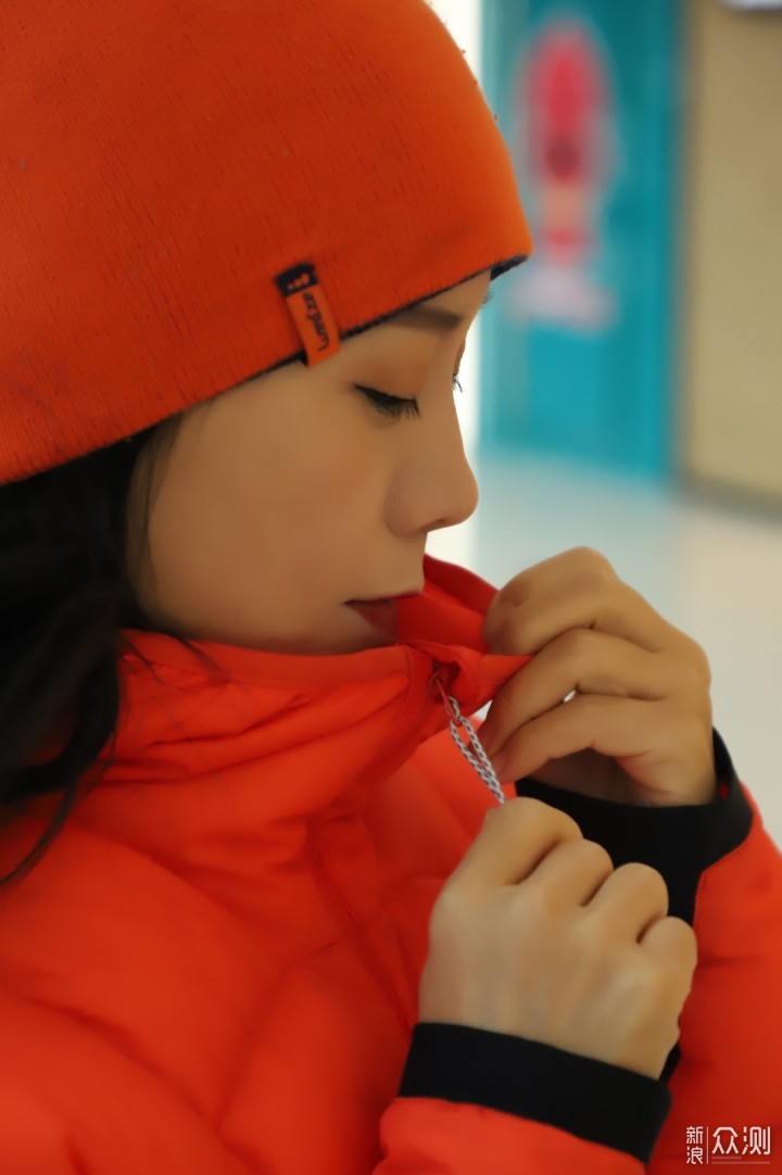 这款1000蓬红色羽绒服保暖时尚，适合过年_新浪众测