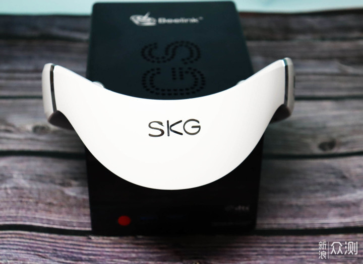 SKG G7新品上市，给办公室久坐用户的福音_新浪众测