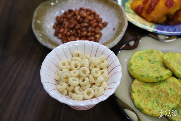 给小学生准备的早餐，有荤有素，搭配丰盛_新浪众测