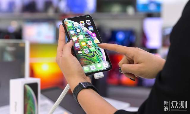 iPhone 电池健康读数意味着什么？_新浪众测