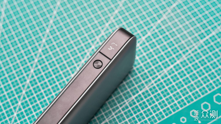 地表最强充电宝体验，小伙用着都震惊了_新浪众测