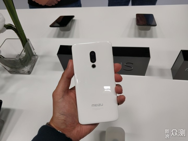 八款魅族经典设计机型盘点：MEIZU Design是啥_新浪众测