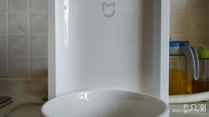 又添了一件白家电-小米即热饮水机C1_新浪众测