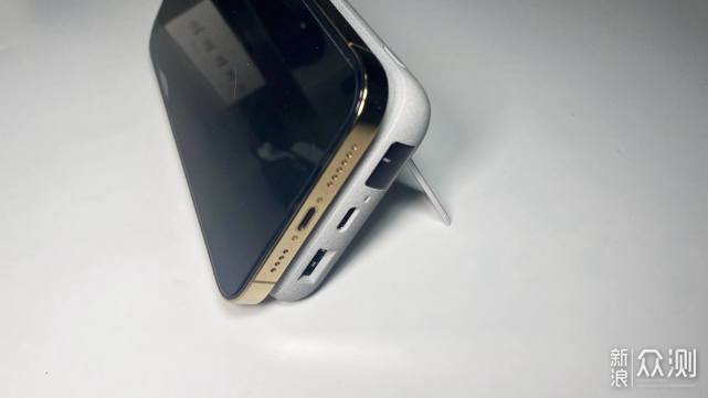 iPhone 12的Magsafe伴侣-南卡无线充电宝POW3_新浪众测