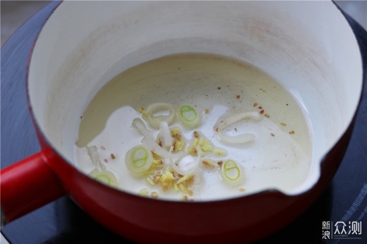 分享河南风味肉片汤的做法，酸辣爽口一碗上头_新浪众测