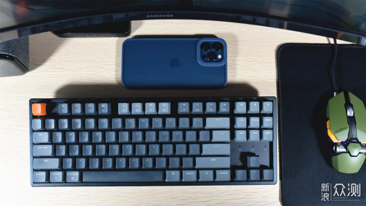 视觉与手感兼具-Keychron K8双模RGB机械键盘_新浪众测