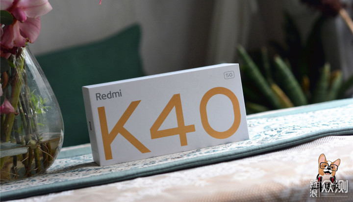 Redmi K40/K40 Pro开箱：标配三星顶级E4直屏_新浪众测