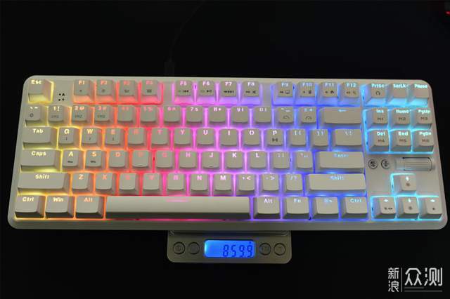 入了一款国民品牌双模机械键盘实属是真香_新浪众测
