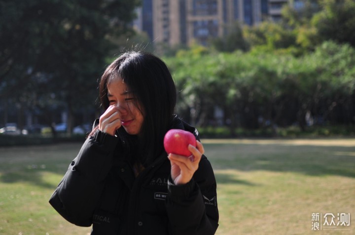 就地过年，随处闲逛，晒媳妇的沙乐华羽绒服_新浪众测