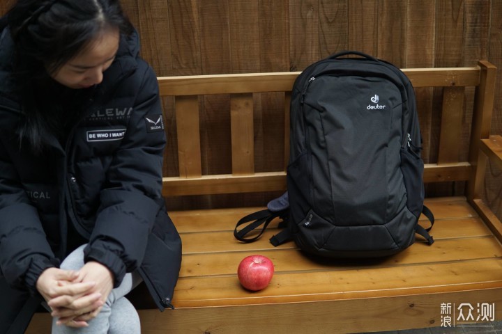 就地过年，随处闲逛，晒媳妇的沙乐华羽绒服_新浪众测