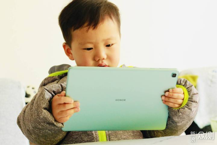 荣耀平板7：为儿童选择让家长放心的平板电脑_新浪众测