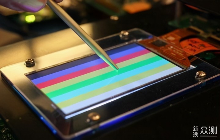 安卓最强LCD旗舰降价：屏幕素质媲美苹果_新浪众测