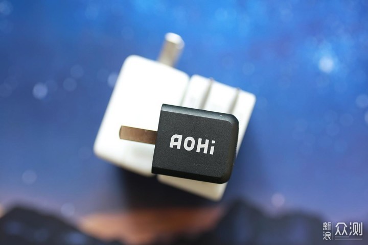 精致而快速，AOHI30w充电器全覆盖智能设备_新浪众测