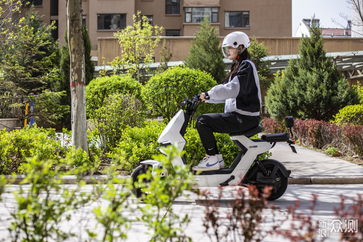 平价的全能小电车，小牛GOVA F0用车报告_新浪众测