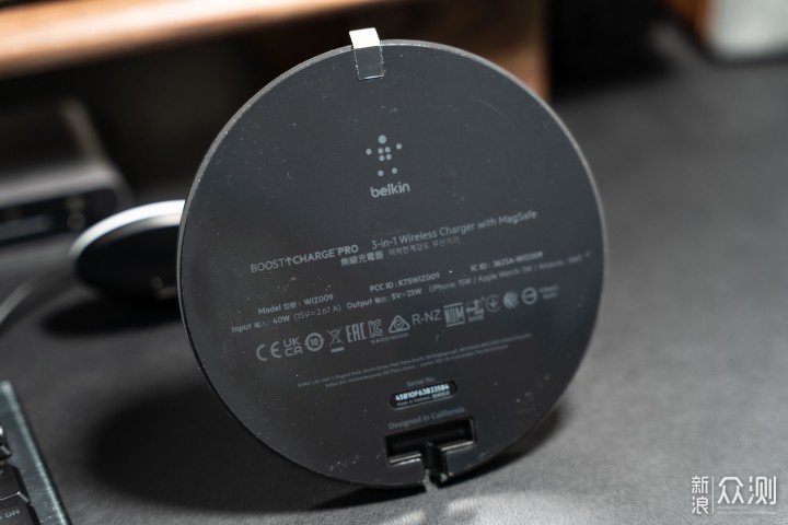苹果推荐款：贝尔金三合一无线充电器使用体验_新浪众测