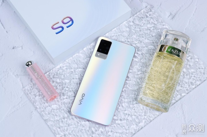 vivo S9：不是性能最强悍，但一定最懂女生心_新浪众测