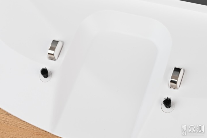 超深度评测石头T7S集尘套装扫地机器人_新浪众测