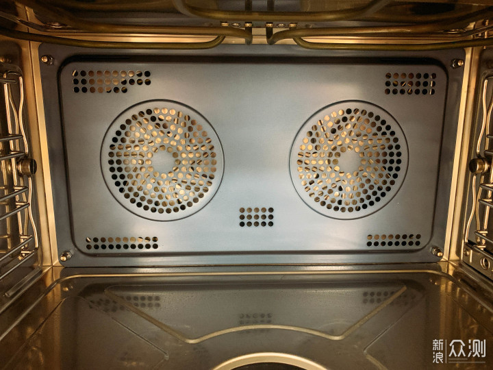 蒸烤箱横评，新老款PK，看两款蒸烤箱高下优劣_新浪众测