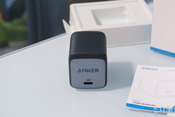 2021氮化镓充电器如何选择?Anker 65W超能充_新浪众测