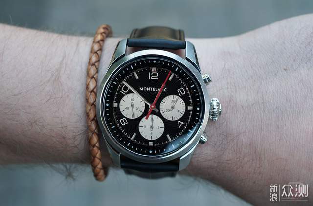 穿戴要讲究时尚：8款高颜值的智能手表推荐_新浪众测