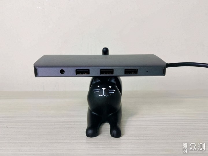 绿联USB-C多功能扩展坞体验：轻薄本的救星_新浪众测