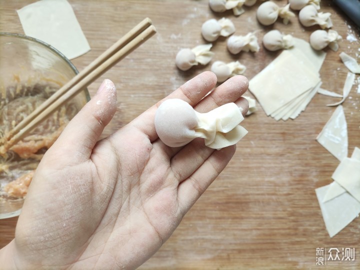 适合宝宝吃的鲜肉虾仁小馄饨，好吃又营养！_新浪众测