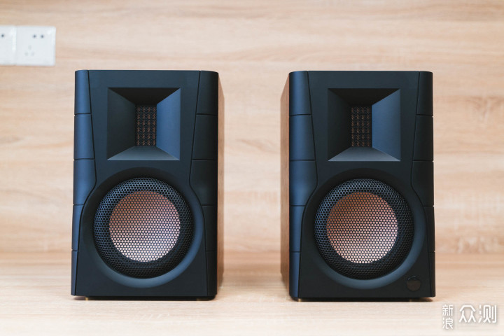 享受声临其境的音乐空间——惠威D200评测_新浪众测