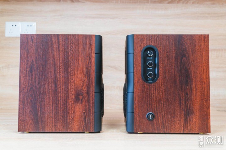 享受声临其境的音乐空间——惠威D200评测_新浪众测