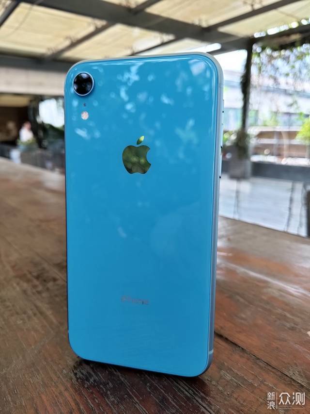 为什么有人宁可买iPhoneXR，也不愿选小米11？_新浪众测