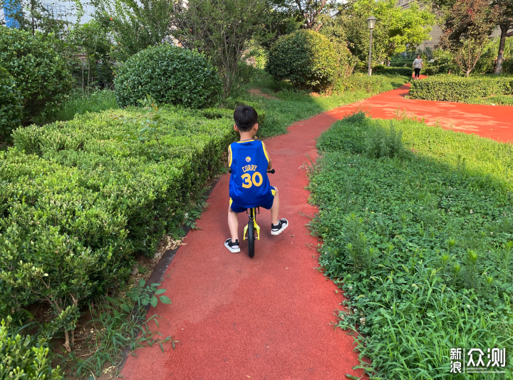 风一样的少年，酷骑儿S3平衡车真的很哇塞_新浪众测