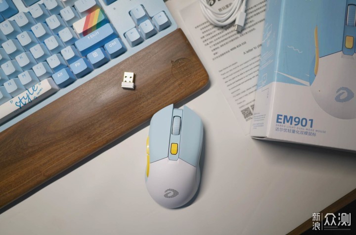 神雕侠侣桌面新宠，达尔优发布EM901鼠标。_新浪众测