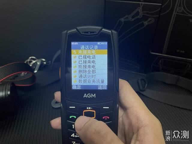 年轻人的网瘾杀手：AGM M6功能手机体验_新浪众测