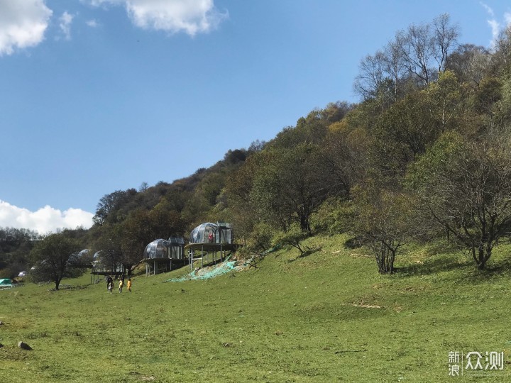 西安旅游攻略|关山草原比照片美的多的地方_新浪众测