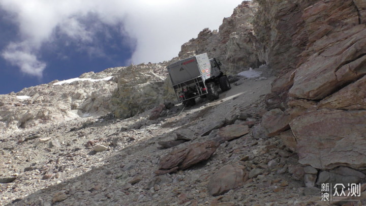 6893米高的全球最高火山：却有人挑战开车登山_新浪众测