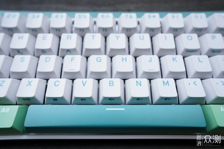 今年用过手感最好的量产键盘——杜伽K330W _新浪众测