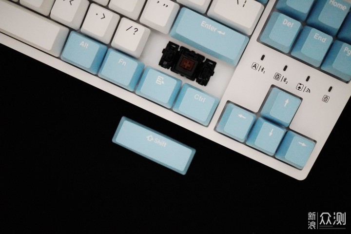 晴空蓝好心情——杜伽K320W茶轴机械键盘_新浪众测
