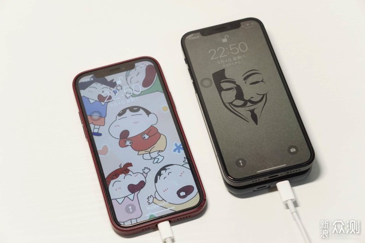 iPhone的续航续命神器——MOMAX磁吸充电宝_新浪众测