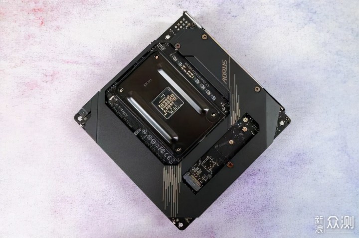 技嘉迷你雕B550I AORUS PRO AX主板装机体验_新浪众测