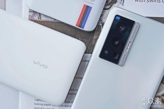 vivo 20W快充移动电源：轻松便携双向回血_新浪众测