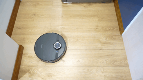 自动集尘扫拖机的新方向，美的S8+扫拖机器人_新浪众测
